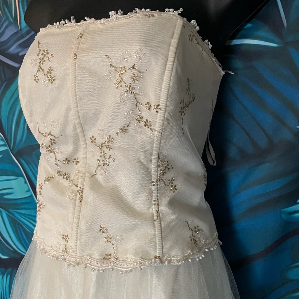 Blondie Nites Cream Tulle Wedding Dress
